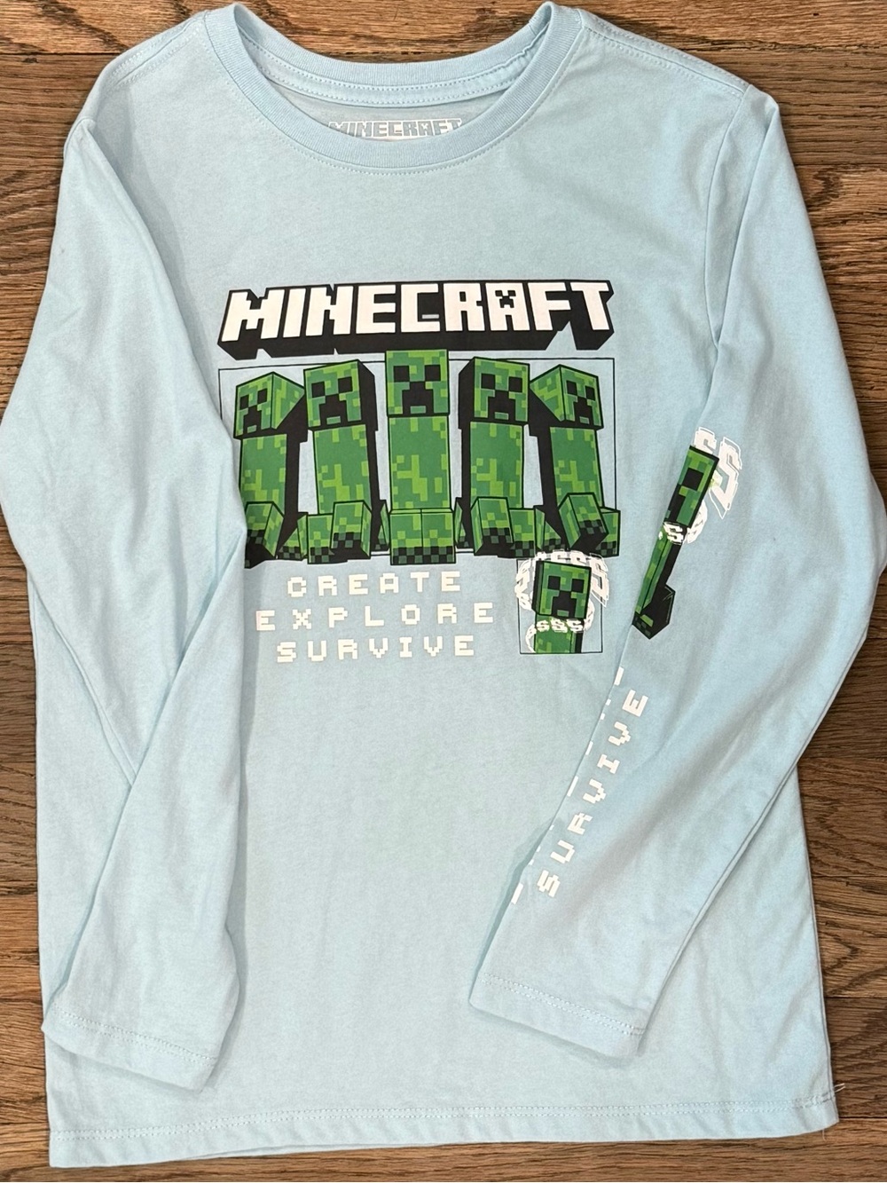 Boys Minecraft Tees and Hoodie Bundle! - Picture 4 of 11